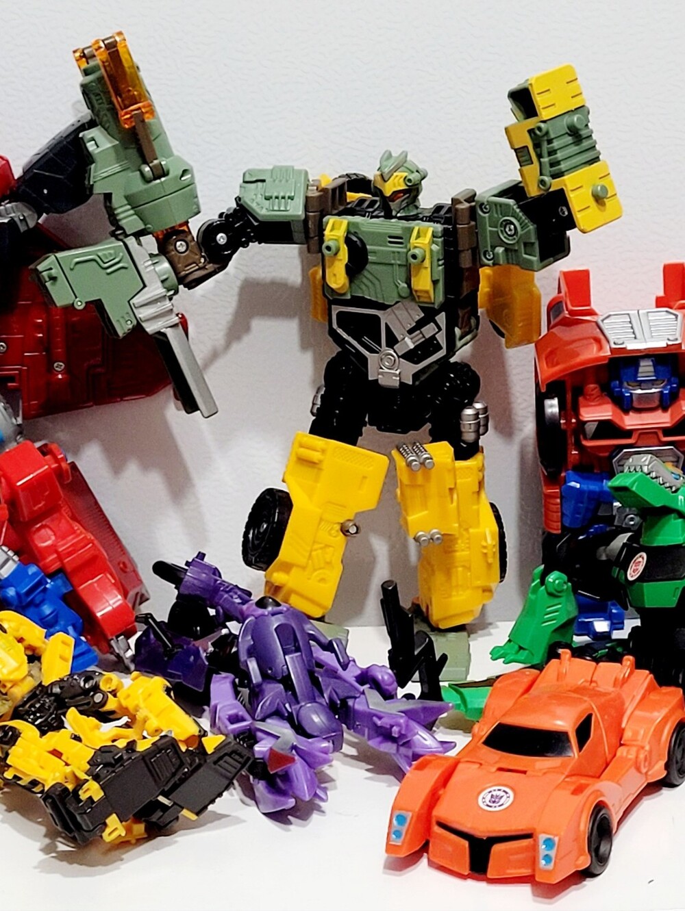 Transformers Action Figure Lot of 9 Optimus Prime Bumblebee Grimlock & MoreHasbo